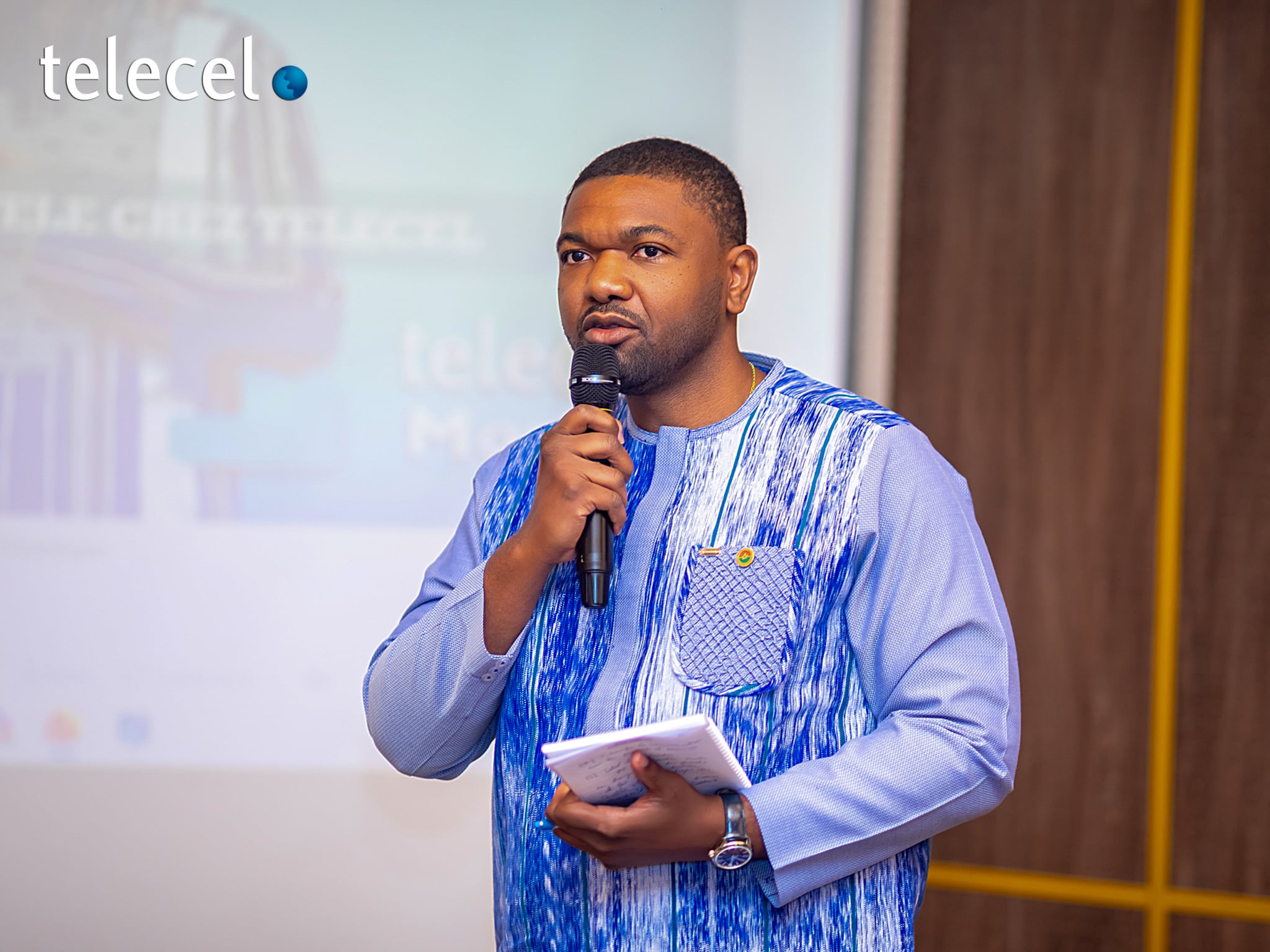Le Camarade Directeur Général Adjoint de Telecel faso , Jonathan COMPAORE.jpg